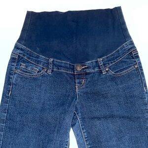 Thyme Maternity Jeans (hip measurements 32”)